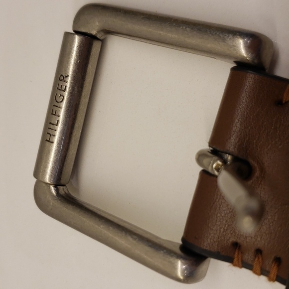 TOMMY Hilfiger TH Belt Brown Leather Men's Size 30 /32 Silver Buckle - Picture 4 of 8